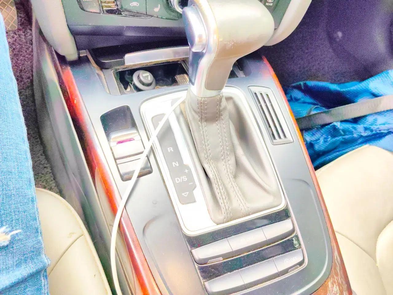 Audi A4L 2013 35 TFSI Automatic Standard Model — миниатюра 14