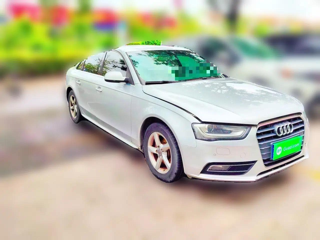 Audi A4L 2013 35 TFSI Automatic Standard Model — миниатюра 3