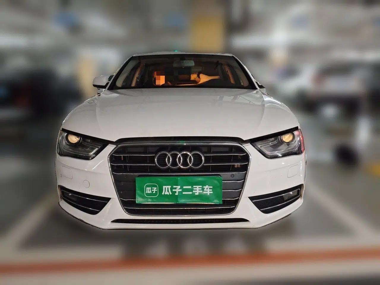Audi A4L 2013 35 TFSI Automatic Comfort Model — миниатюра 2