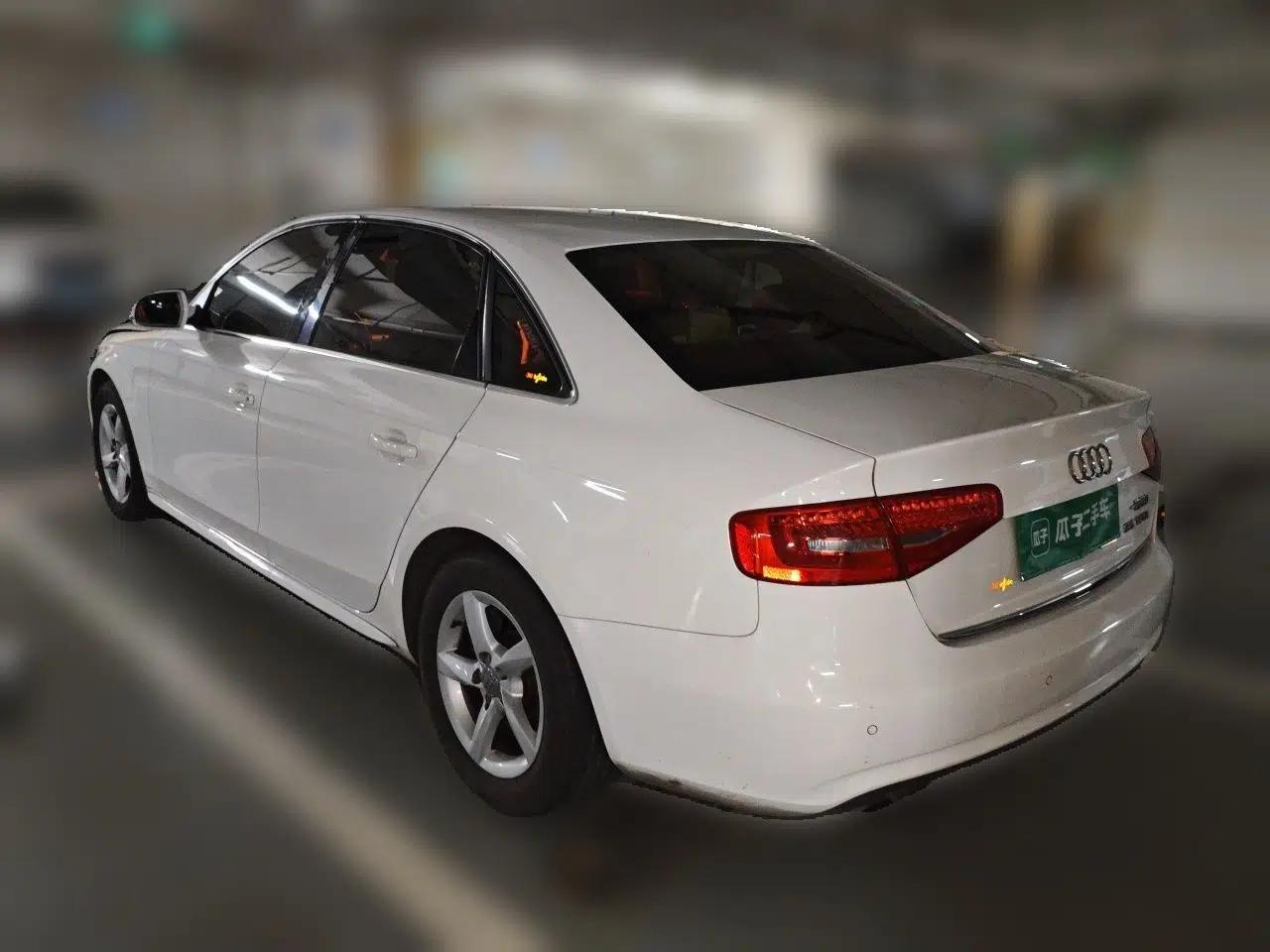 Audi A4L 2013 35 TFSI Automatic Comfort Model — миниатюра 4
