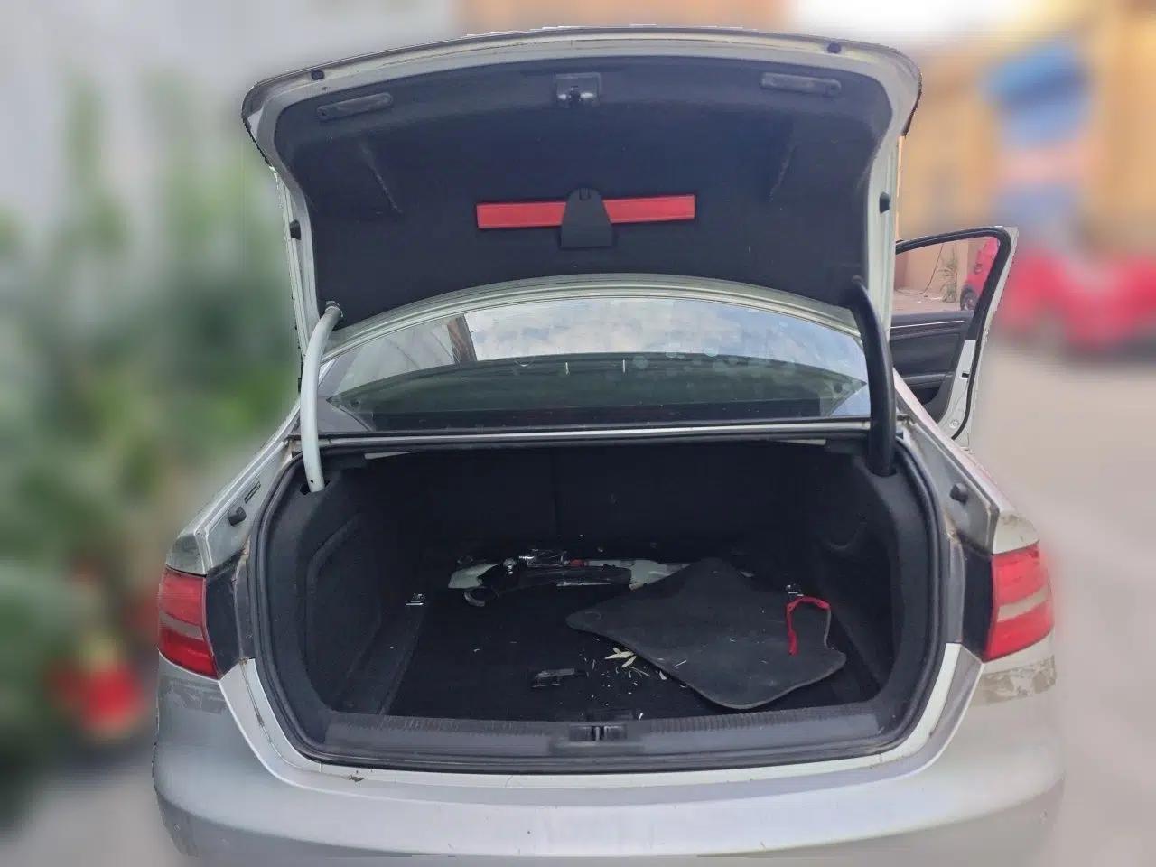 Audi A4L 2015 35 TFSI Automatic Comfort Model — миниатюра 19