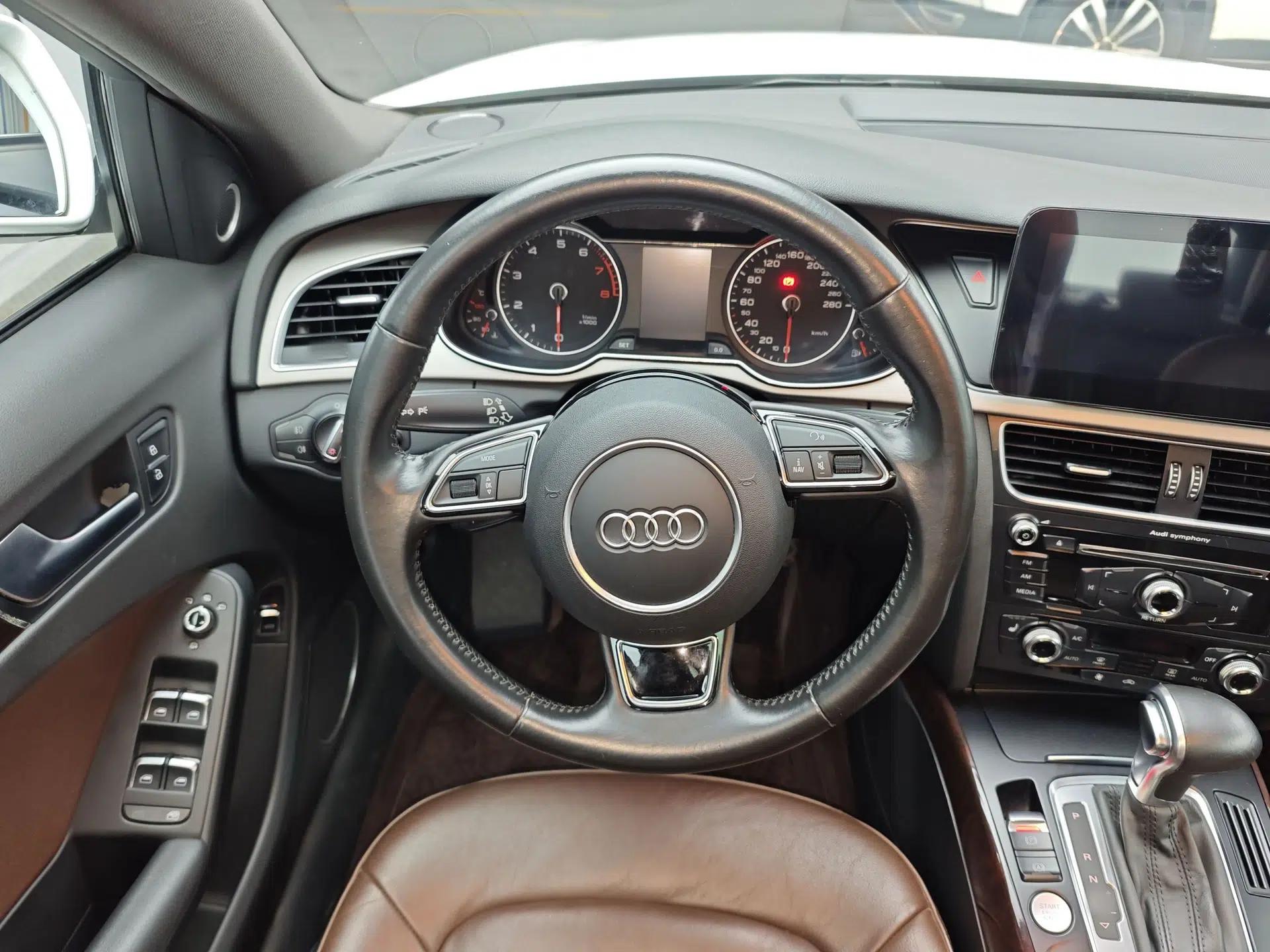 Audi A4L 2016 35 TFSI Collection Edition S line Comfort Model — миниатюра 18