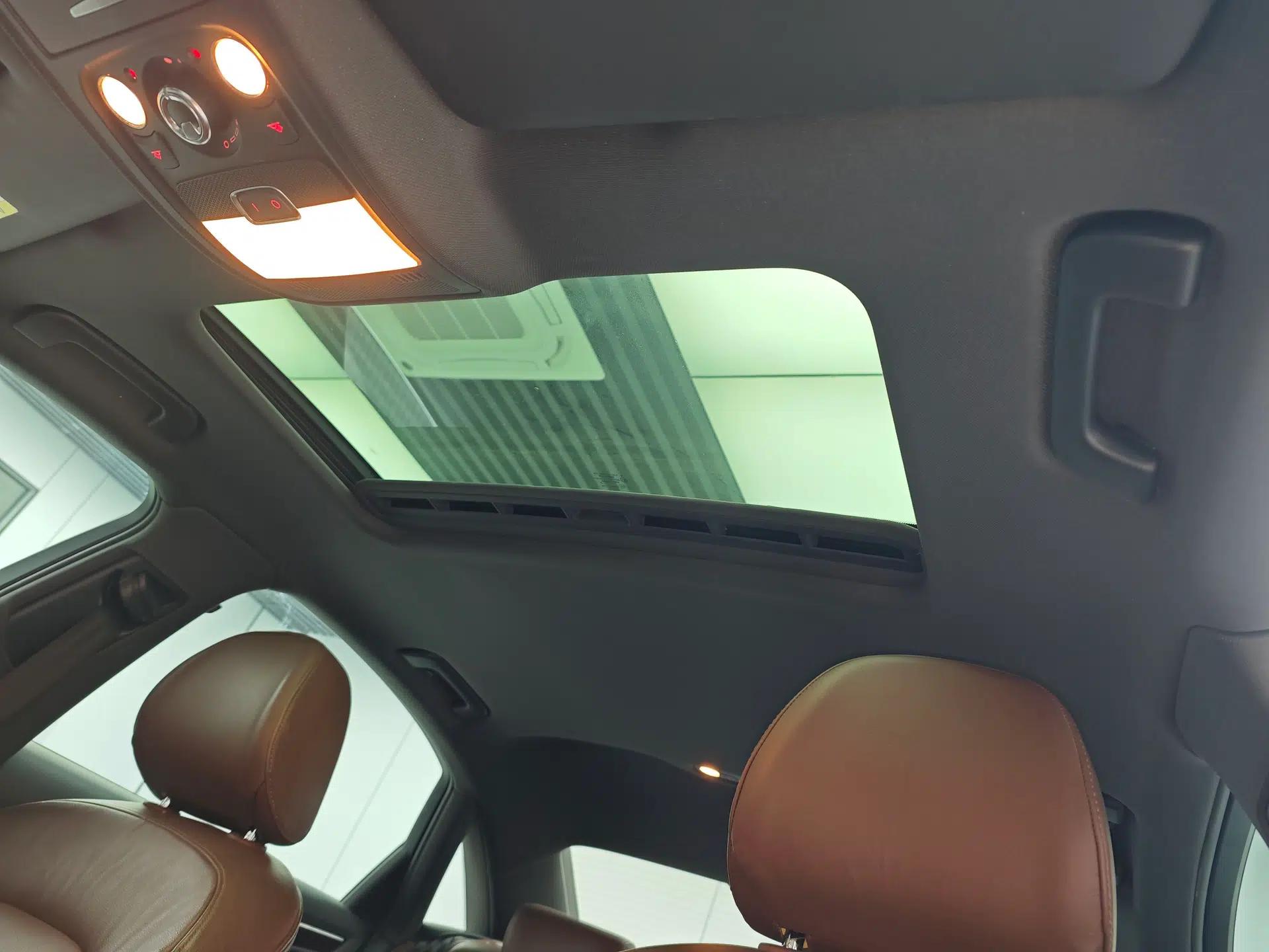 Audi A4L 2016 35 TFSI Collection Edition S line Comfort Model — миниатюра 26