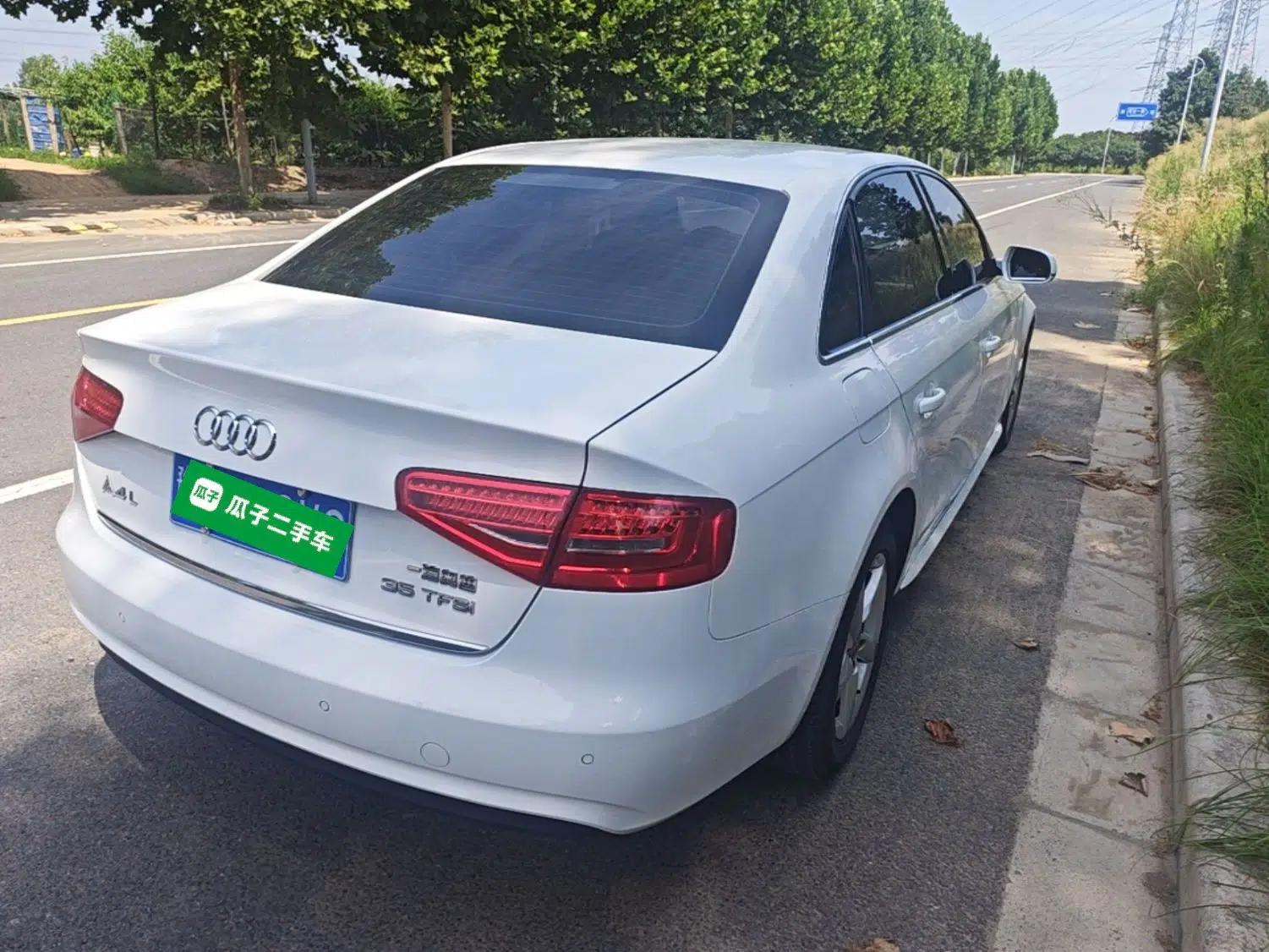 Audi A4L 2015 35 TFSI Automatic Standard Model — миниатюра 6