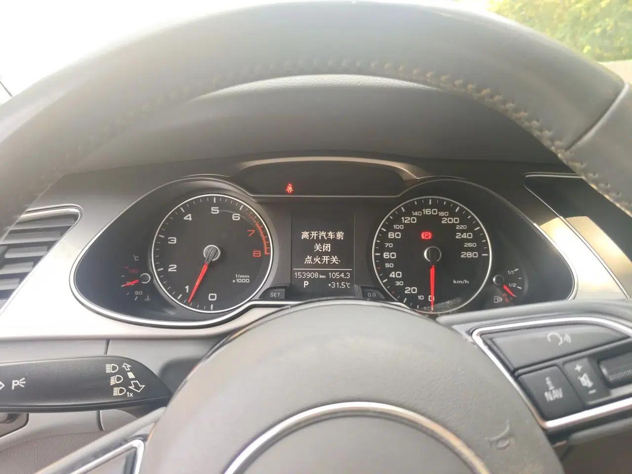 Audi A4L 2013 35 TFSI Automatic Comfort Model — миниатюра 11
