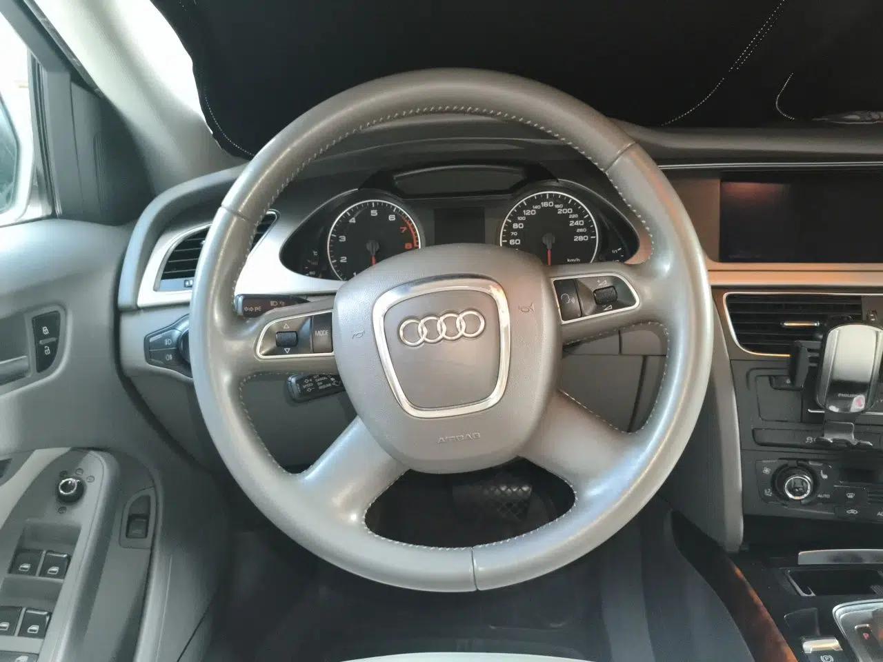 Audi A4L 2010 2.0 TFSI Technology Edition — миниатюра 10