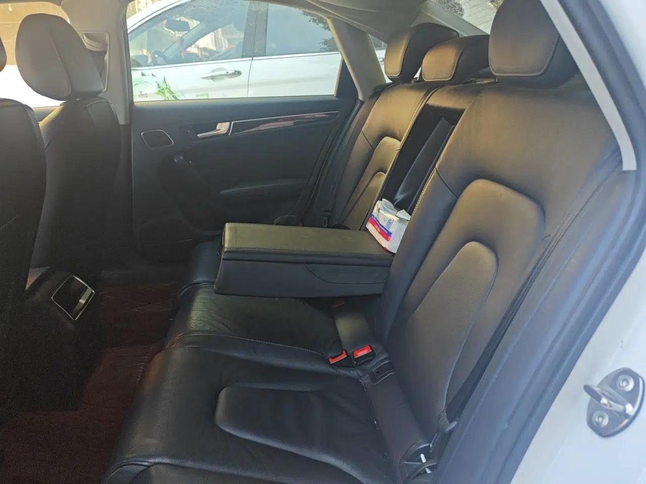 Audi A4L 2013 35 TFSI Automatic Standard Model — миниатюра 17