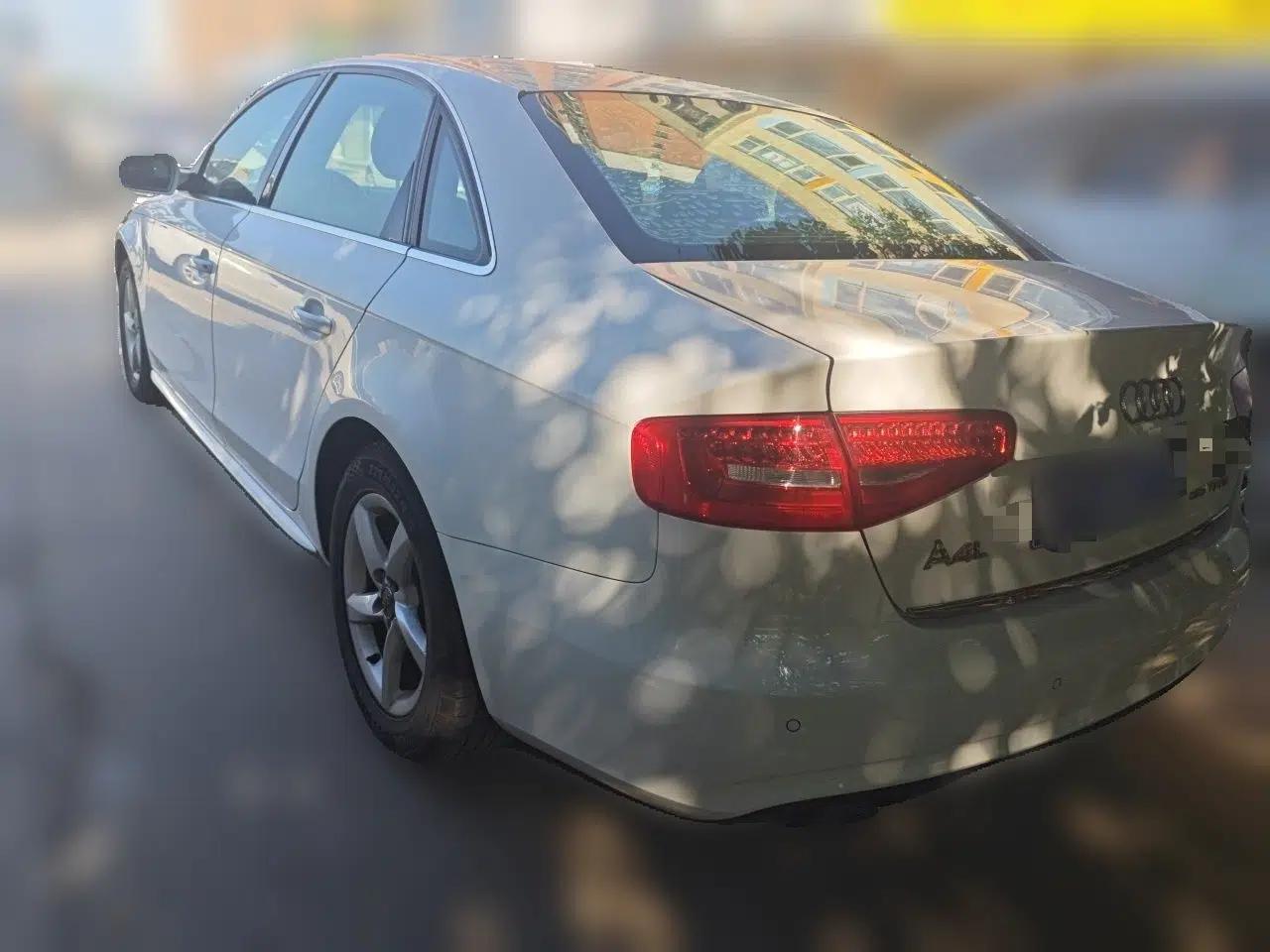 Audi A4L 2013 35 TFSI Automatic Standard Model — миниатюра 4