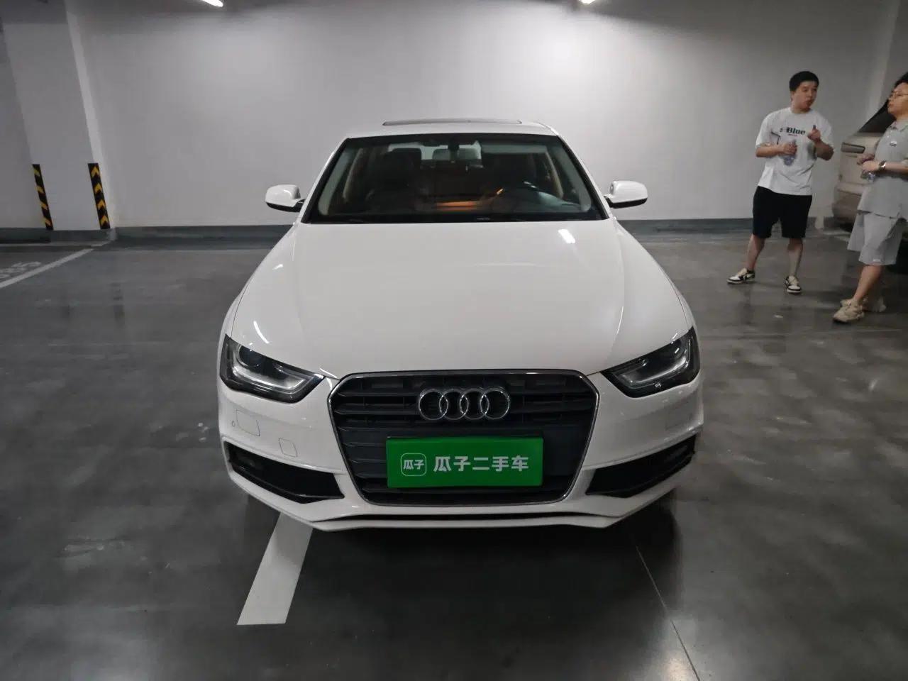Audi A4L 2015 45 TFSI quattro Individual Sport Edition — миниатюра 2