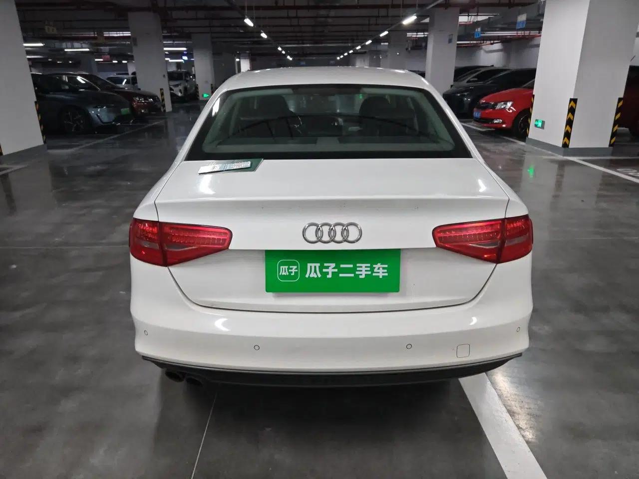 Audi A4L 2015 45 TFSI quattro Individual Sport Edition — миниатюра 5