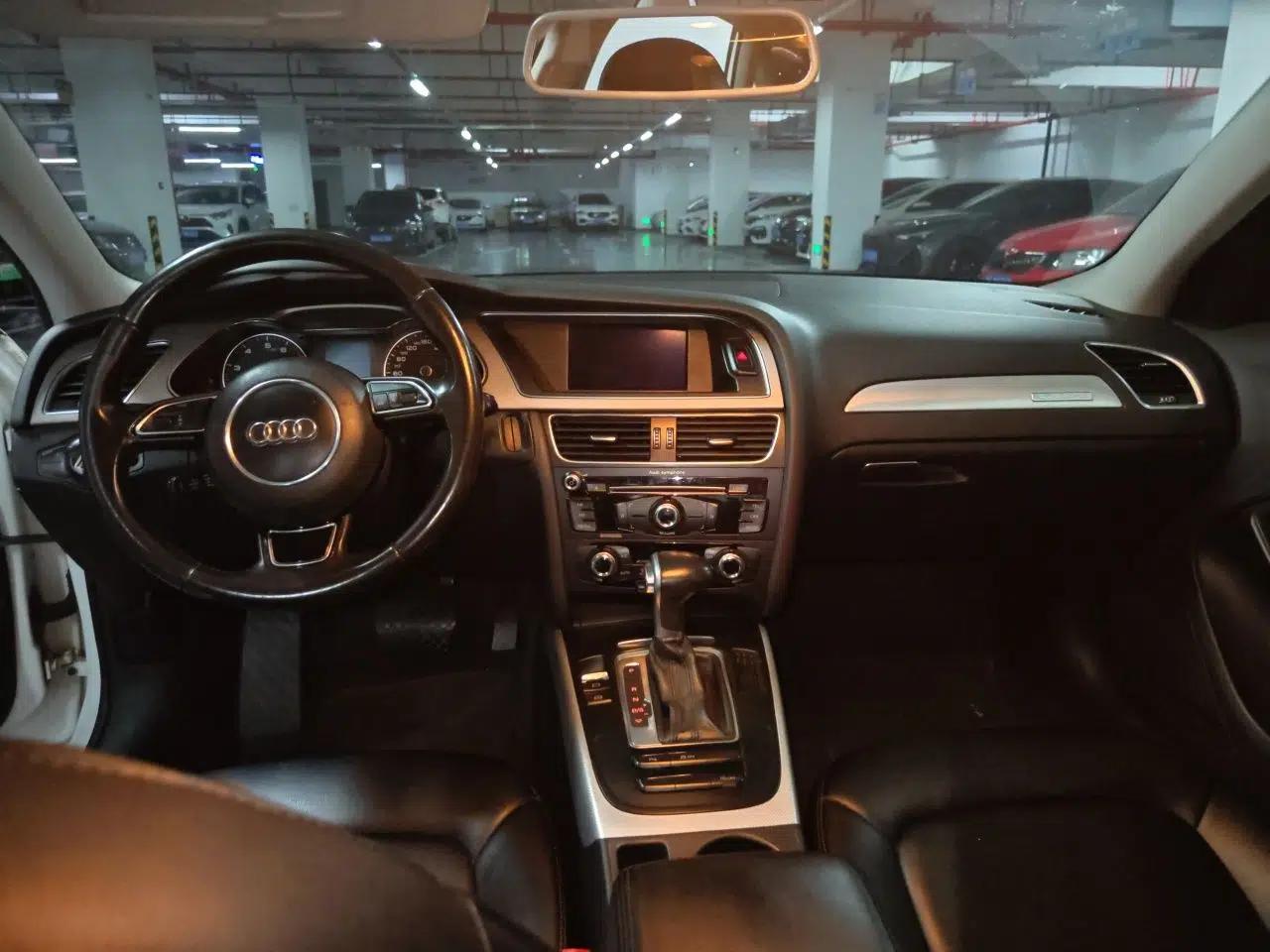 Audi A4L 2015 45 TFSI quattro Individual Sport Edition — миниатюра 9