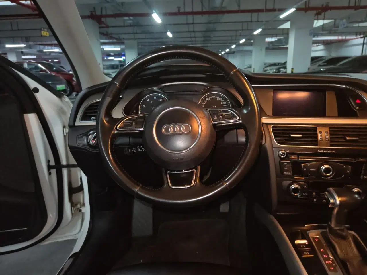 Audi A4L 2015 45 TFSI quattro Individual Sport Edition — миниатюра 10