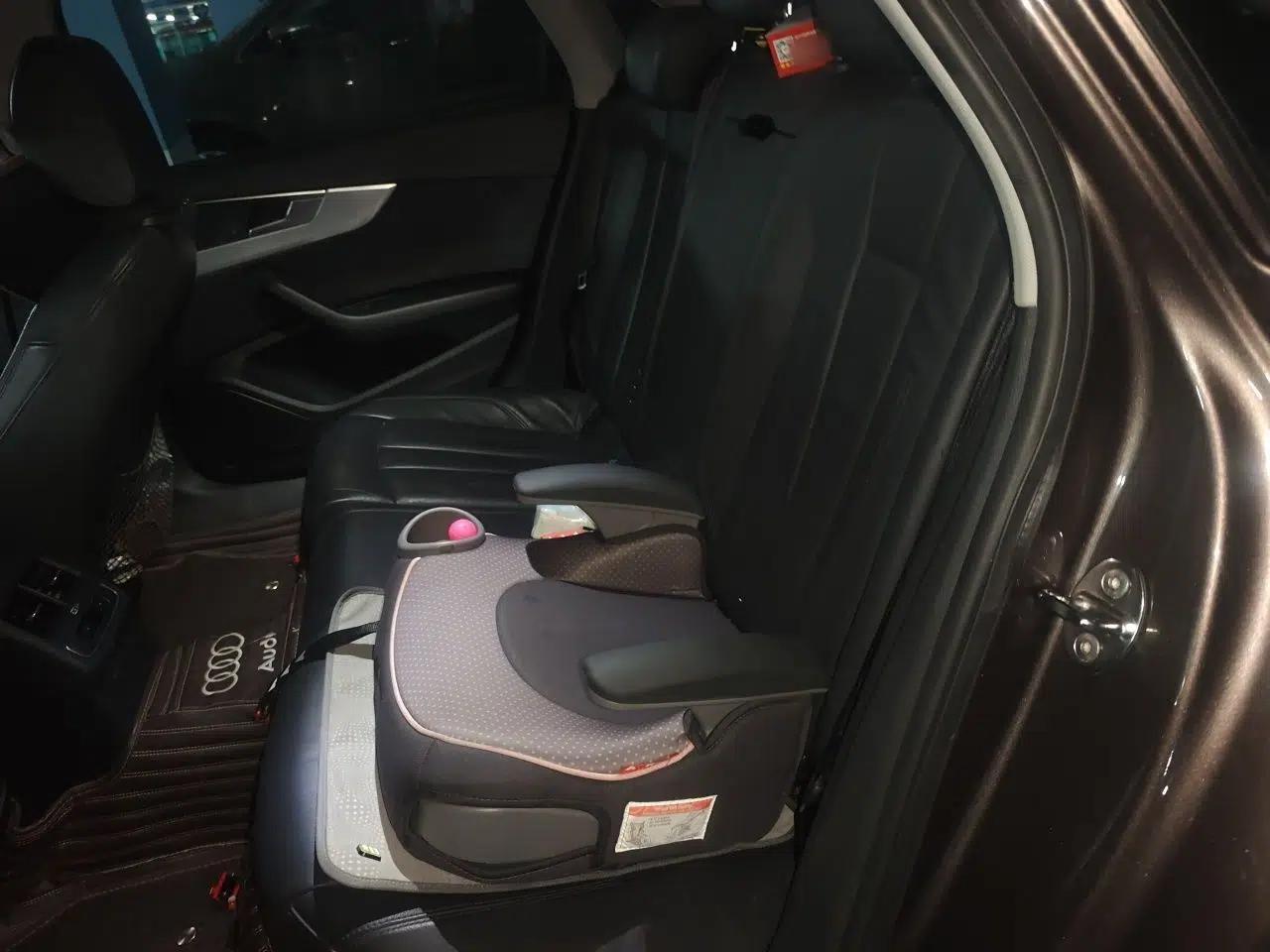 Audi A4L 2016 35 TFSI Collector's Edition Automatic Standard Model — миниатюра 17