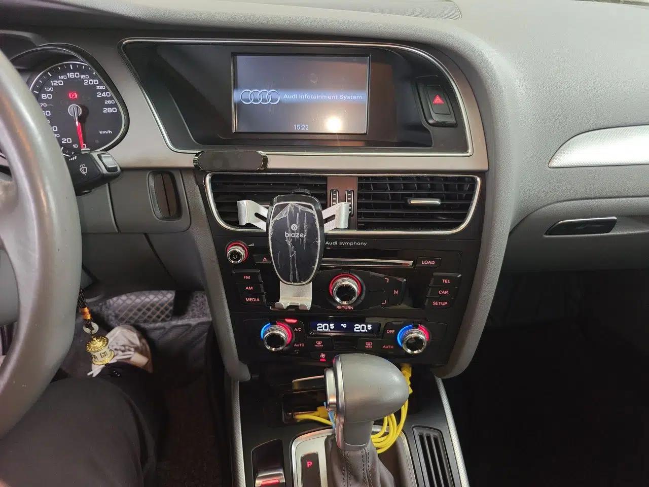 Audi A4L 2016 35 TFSI Collector's Edition Automatic Standard Model — миниатюра 13