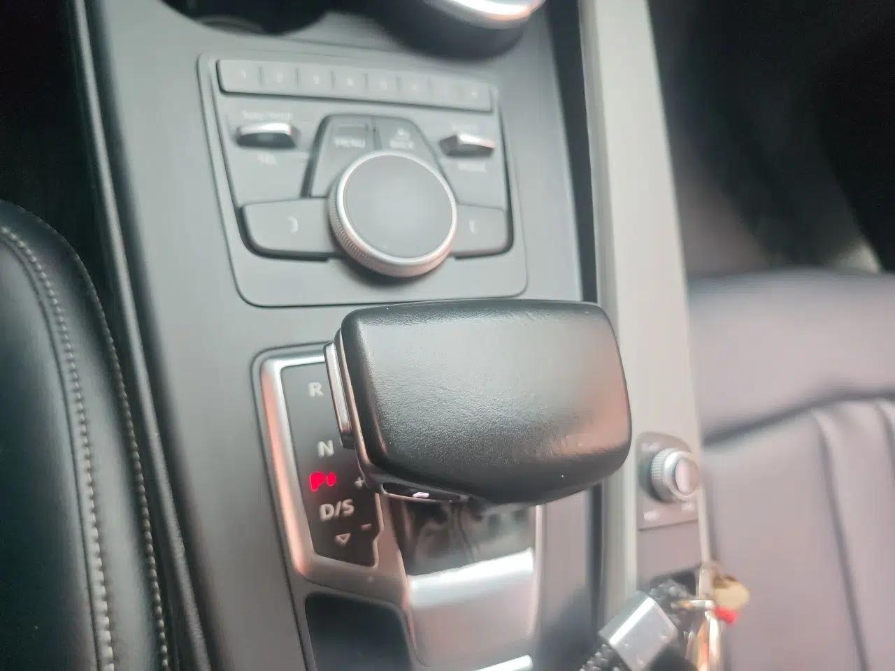 Audi A4L 2018 30th Anniversary Edition 30 TFSI Ambition Model — миниатюра 14