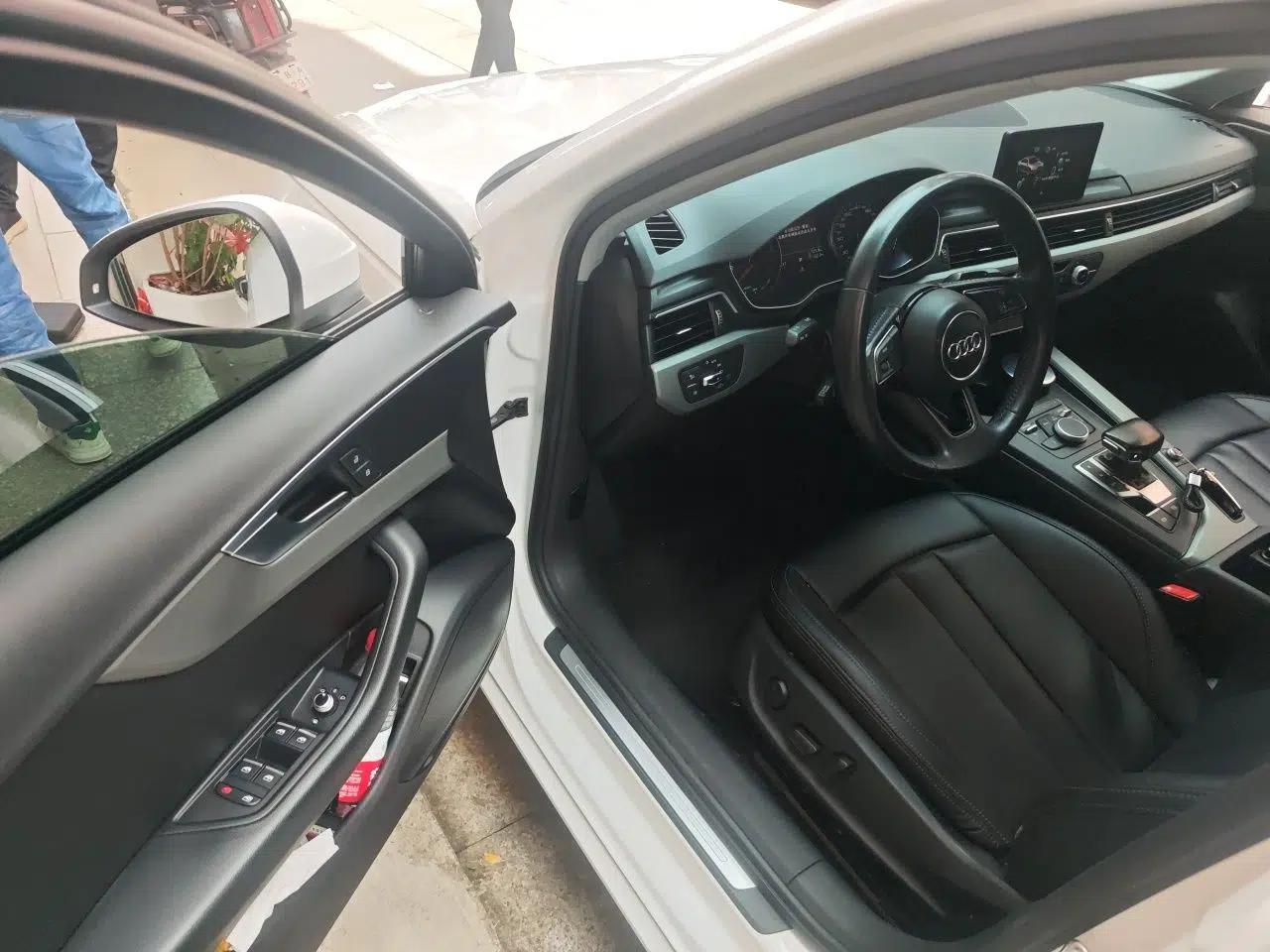 Audi A4L 2018 30th Anniversary Edition 30 TFSI Ambition Model — миниатюра 16