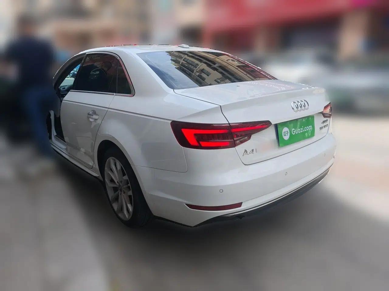 Audi A4L 2018 30th Anniversary Edition 30 TFSI Ambition Model — миниатюра 4