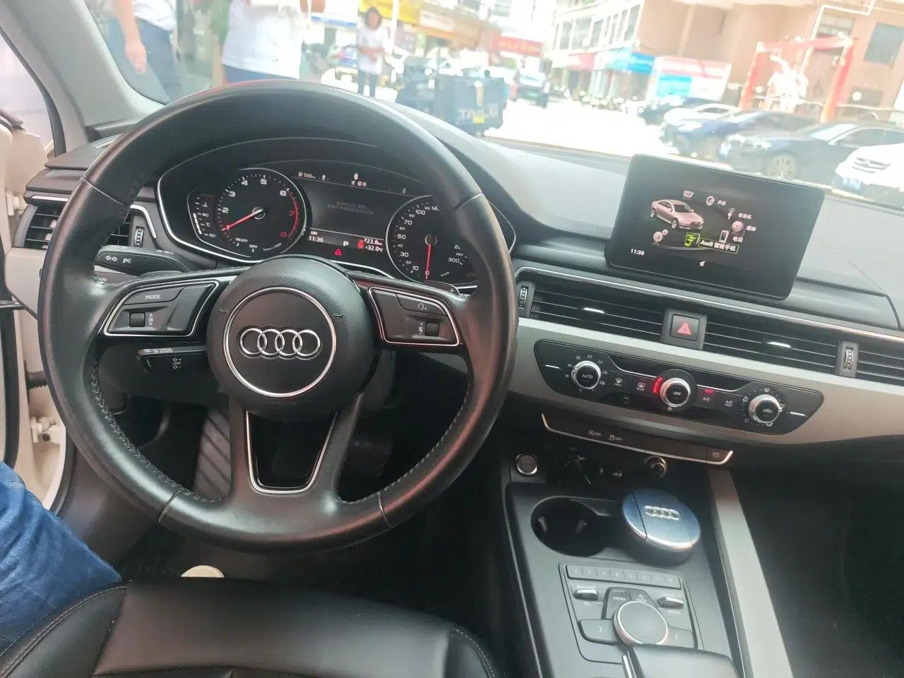 Audi A4L 2018 30th Anniversary Edition 30 TFSI Ambition Model — миниатюра 9