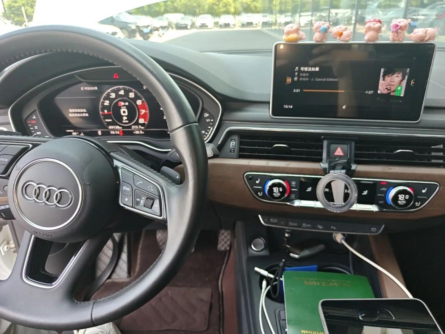 Audi A4L 2018 30th Anniversary Edition 40 TFSI Fashion Model — миниатюра 12