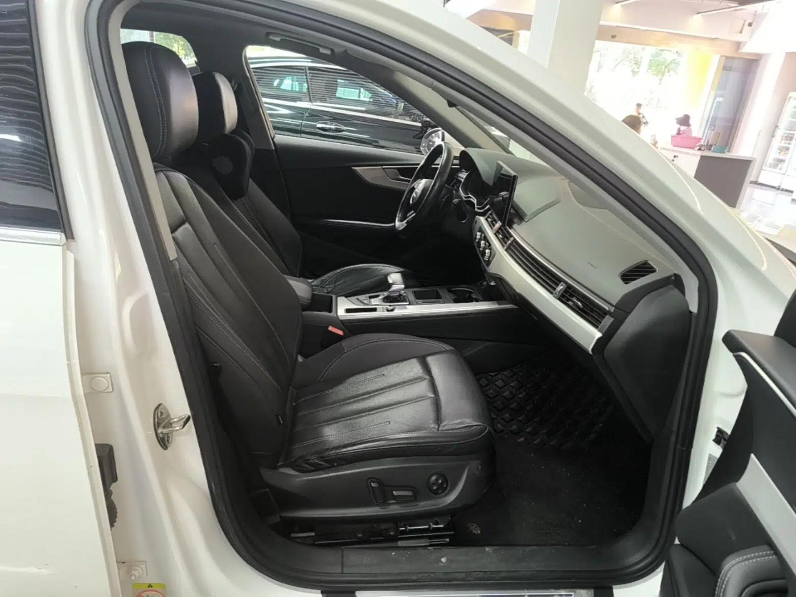 Audi A4L 2020 40 TFSI Fashionable and Elegant Model — миниатюра 19