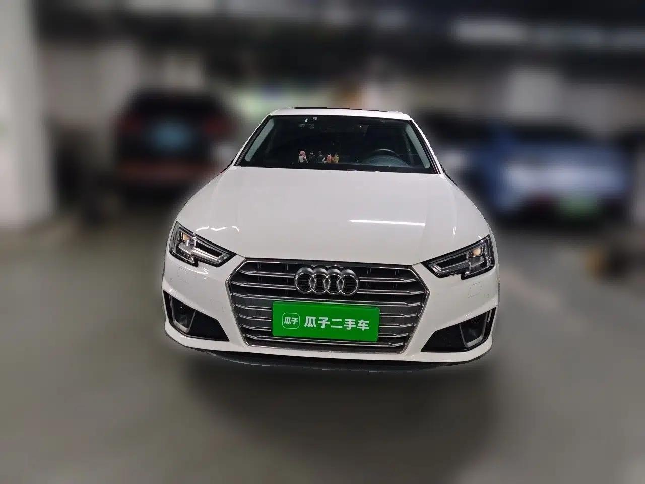 Audi A4L 2019 40 TFSI Fashion Edition China VI Emission Standard — миниатюра 2