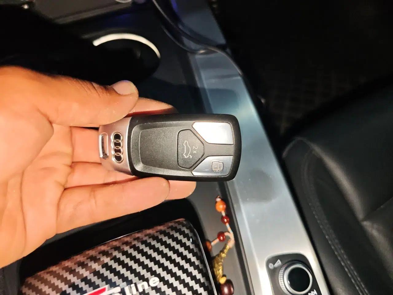 Audi A4L 2019 40 TFSI Fashion Edition China VI Emission Standard — миниатюра 17