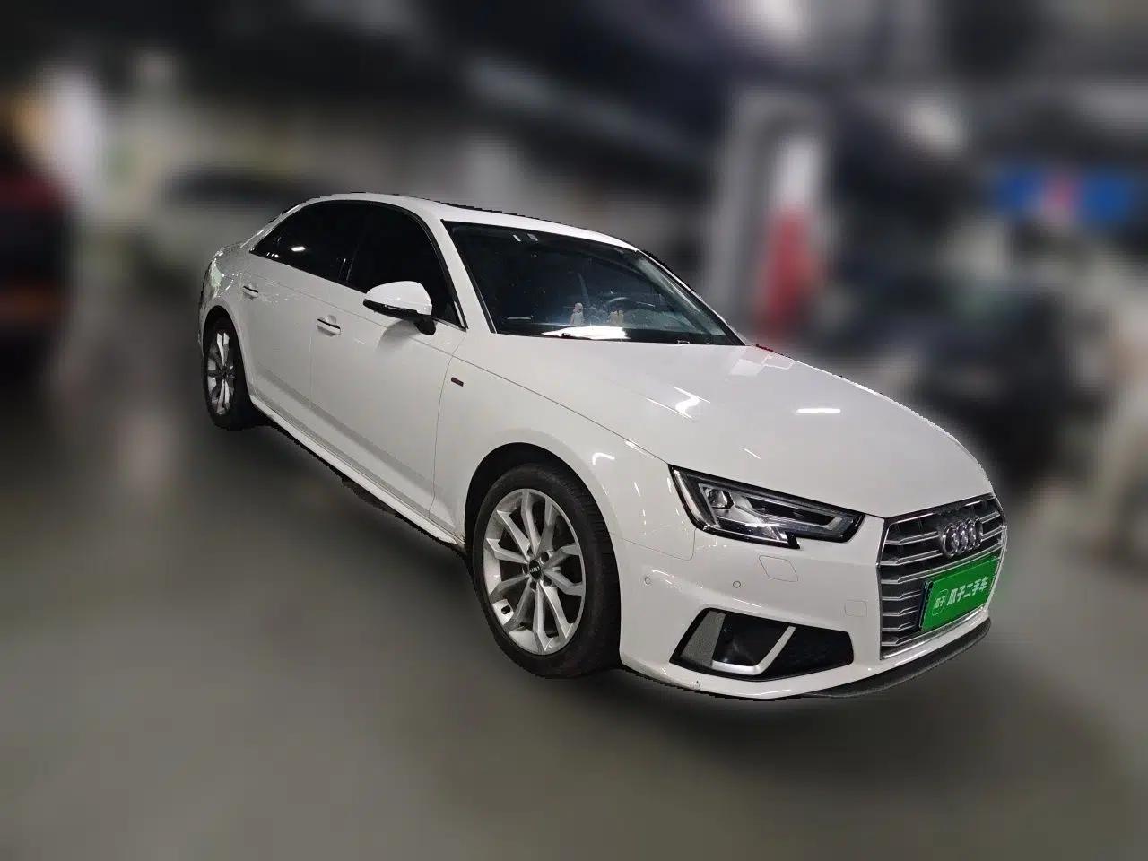 Audi A4L 2019 40 TFSI Fashion Edition China VI Emission Standard — миниатюра 3