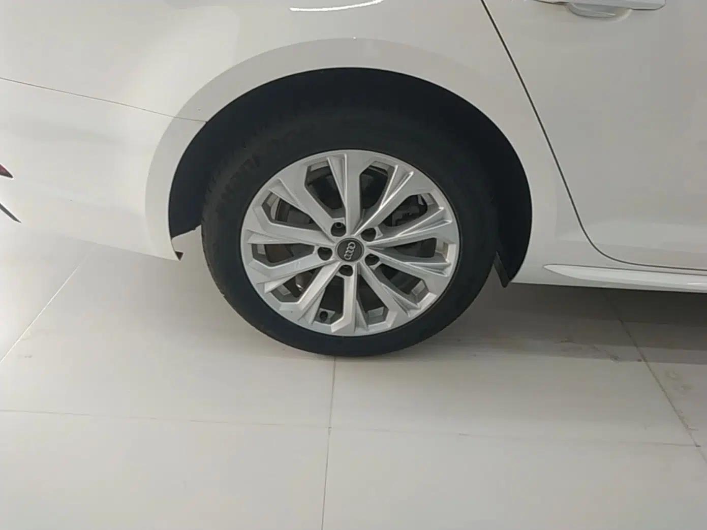 Audi A4L 2019 40 TFSI Ambition China VI — миниатюра 11