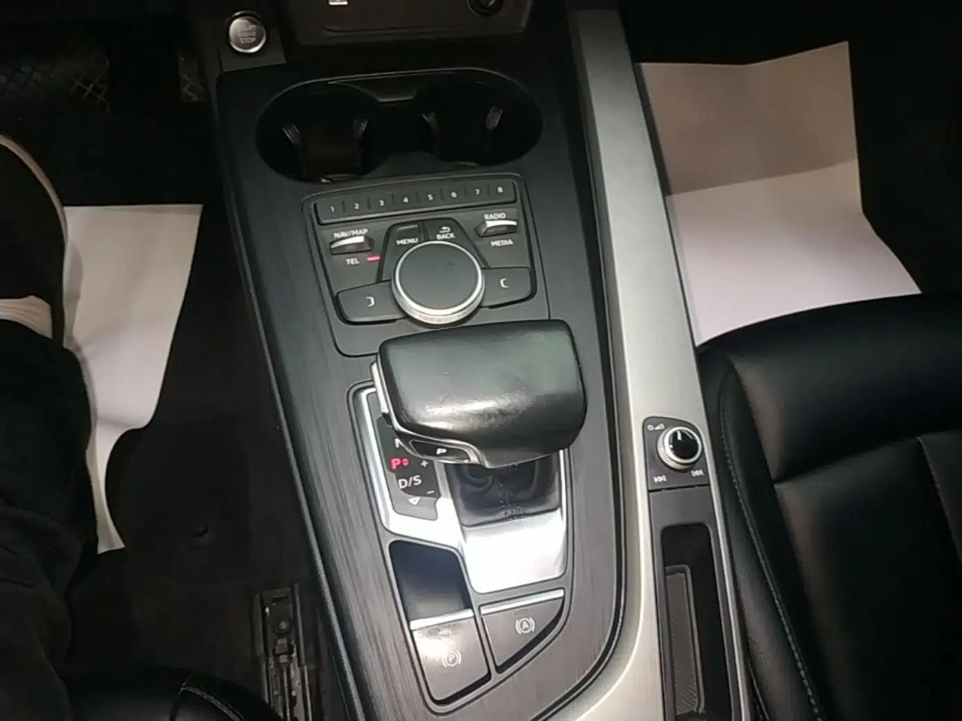 Audi A4L 2019 40 TFSI Ambition China VI — миниатюра 16