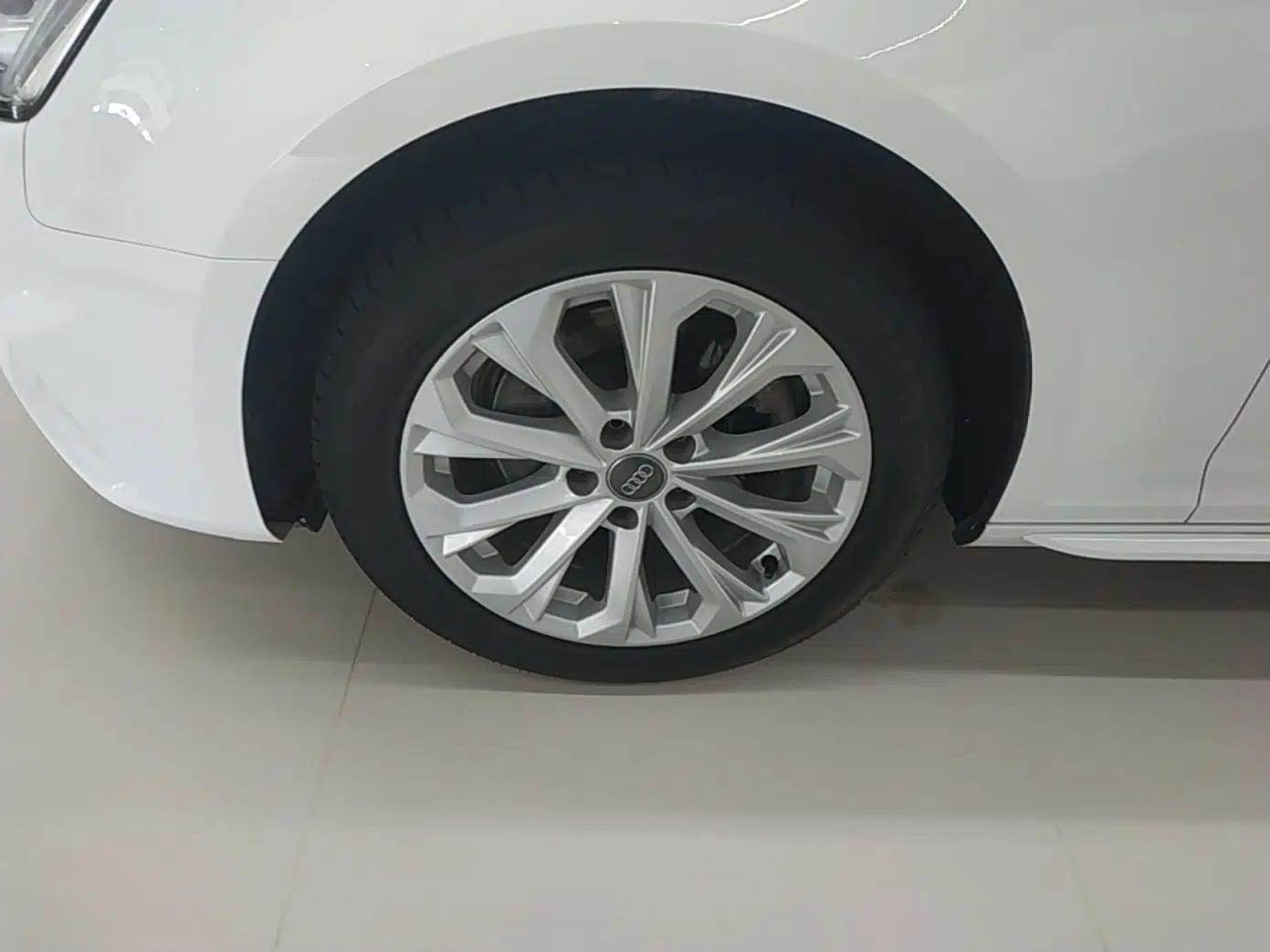 Audi A4L 2019 40 TFSI Ambition China VI — миниатюра 10