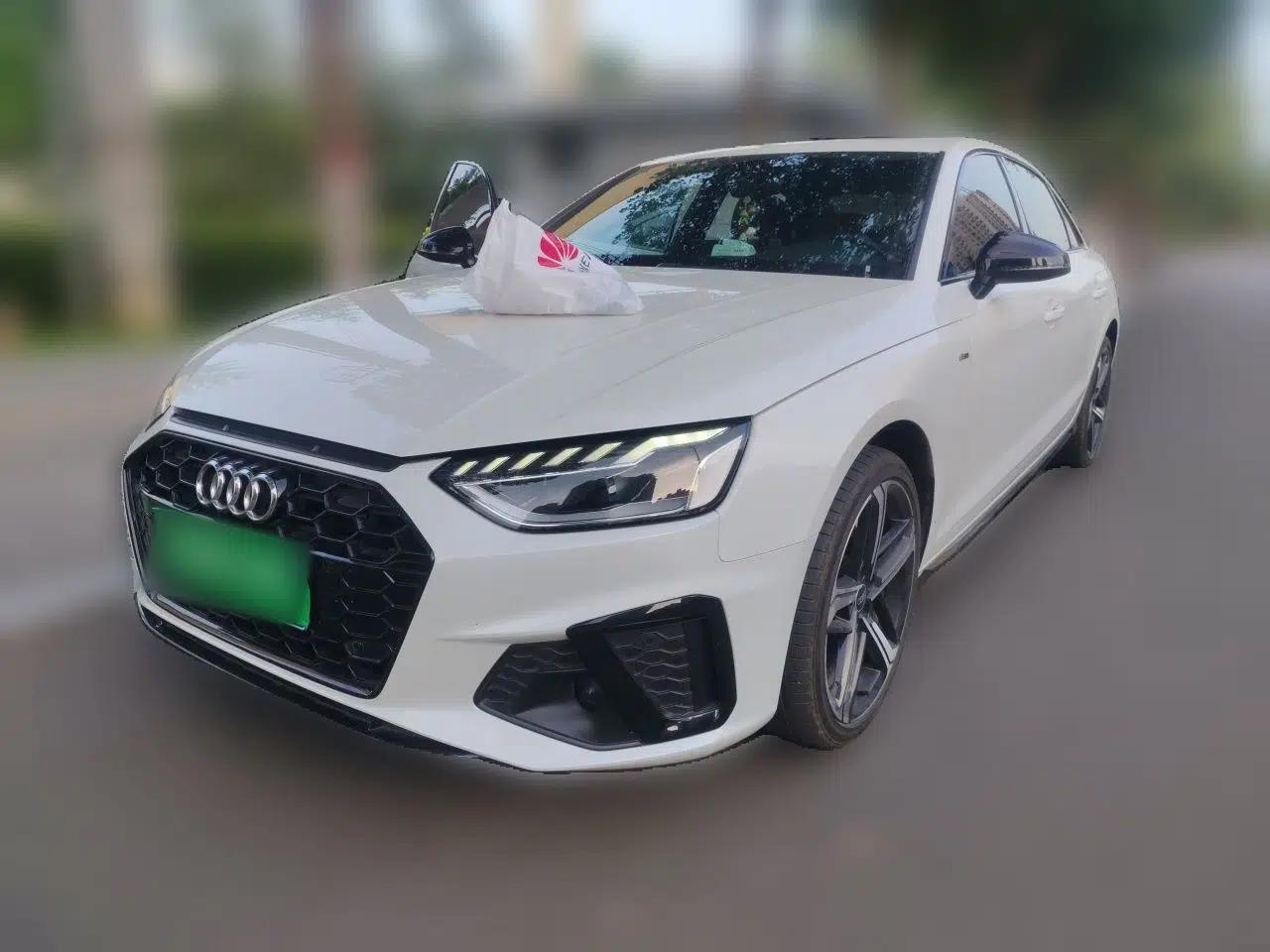 Audi A4L 2023 40 TFSI Luxury Dynamic Model — миниатюра 1