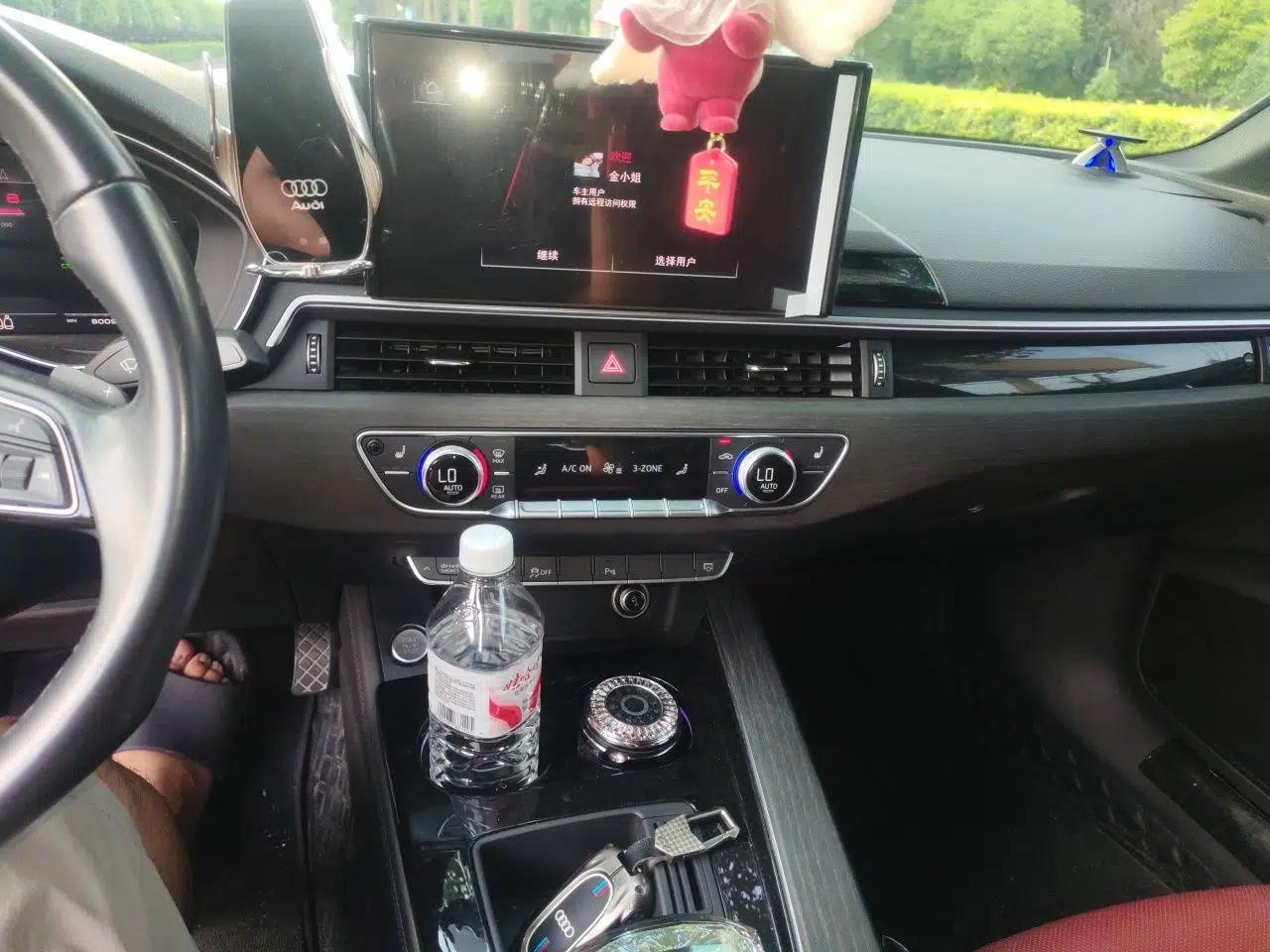 Audi A4L 2023 40 TFSI Luxury Dynamic Model — миниатюра 13