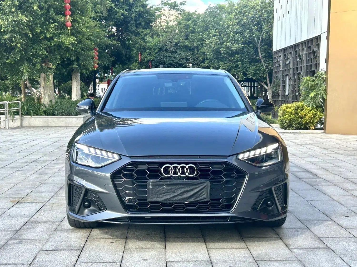 Audi A4L 2022 40 TFSI Luxury Dynamic Model — миниатюра 2