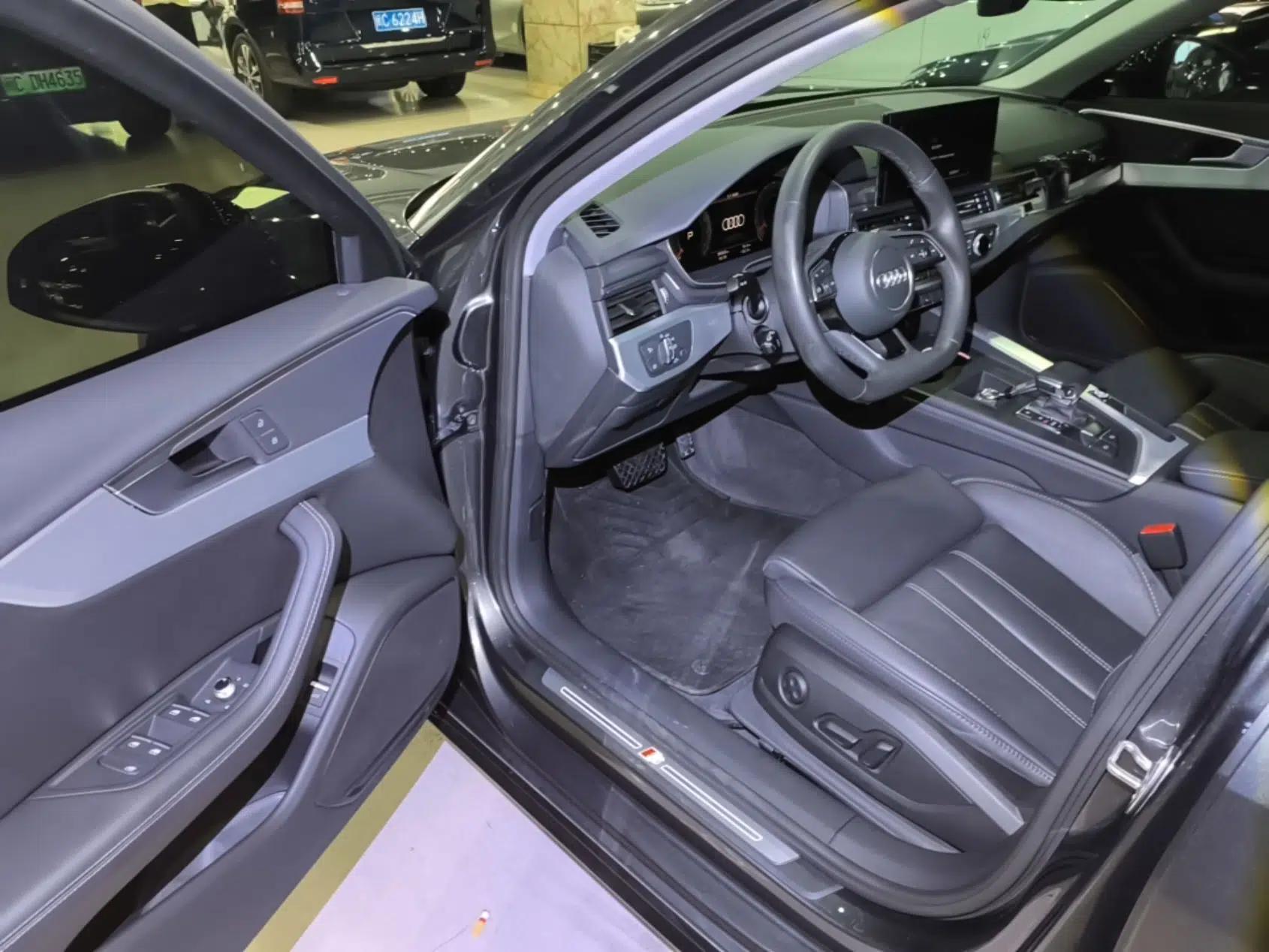 Audi A4L 2022 40 TFSI Luxury Dynamic Model — миниатюра 18