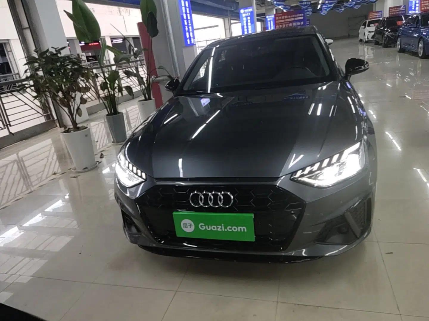 Audi A4L 2022 40 TFSI Luxury Dynamic Model — миниатюра 2