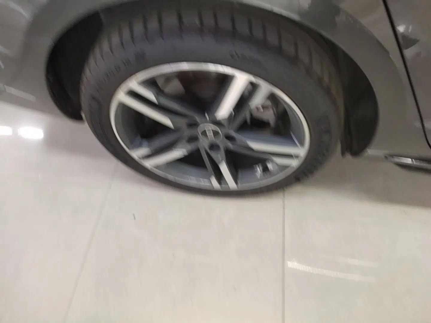 Audi A4L 2022 40 TFSI Luxury Dynamic Model — миниатюра 11
