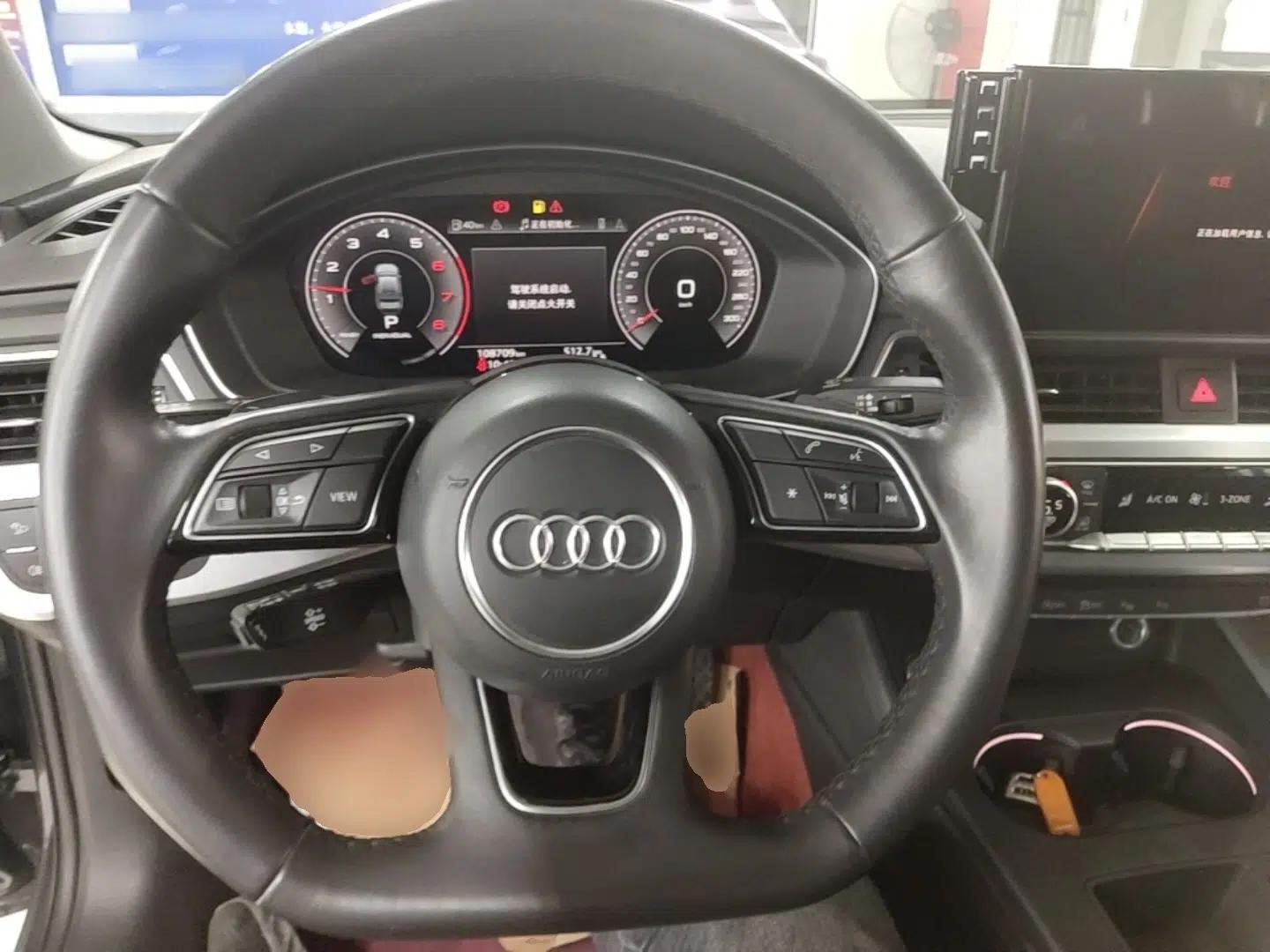 Audi A4L 2022 40 TFSI Luxury Dynamic Model — миниатюра 13