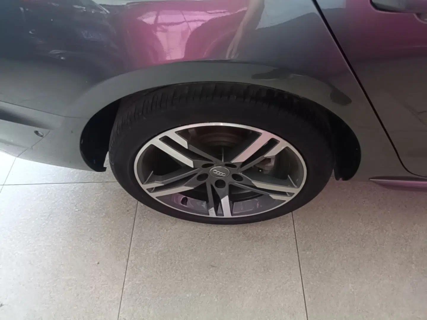 Audi A4L 2020 40 TFSI quattro Luxury Dynamic Model — миниатюра 11