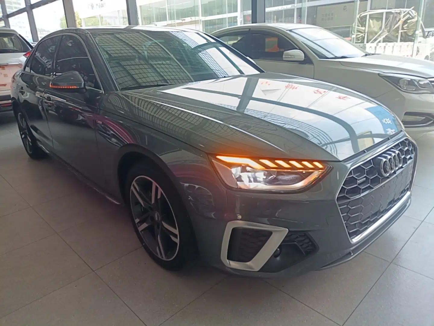 Audi A4L 2020 40 TFSI quattro Luxury Dynamic Model — миниатюра 3