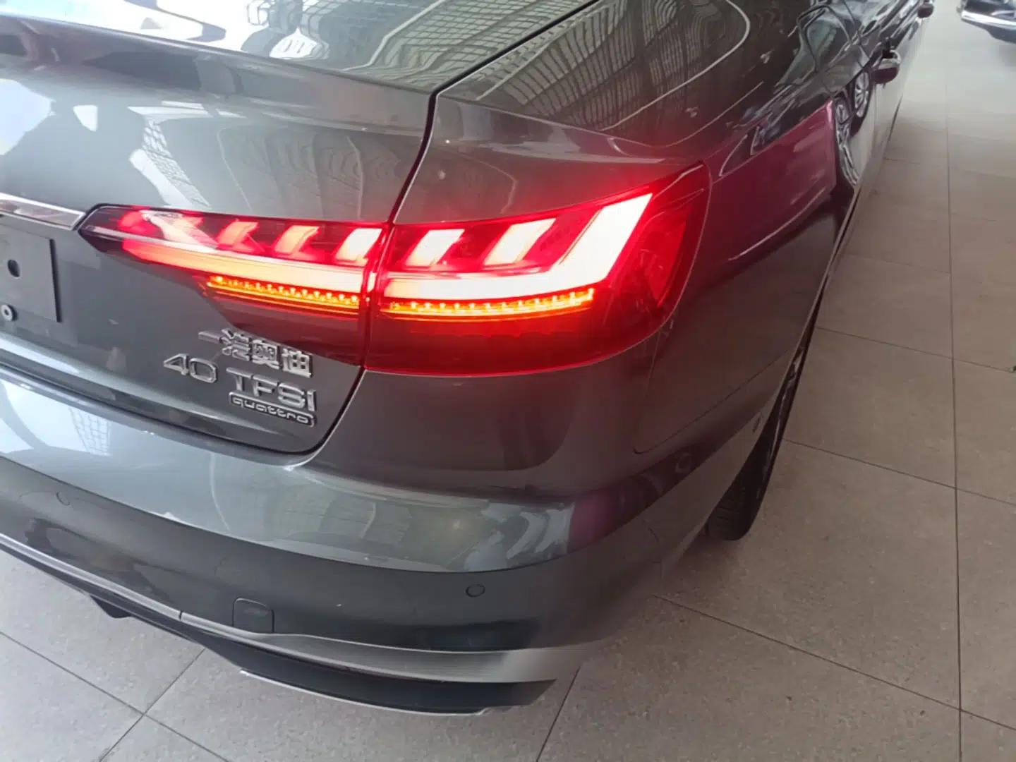 Audi A4L 2020 40 TFSI quattro Luxury Dynamic Model — миниатюра 9