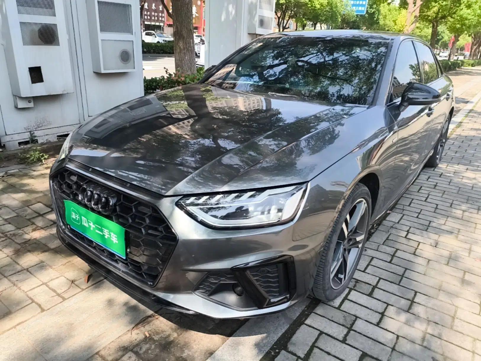 Audi A4L 2022 40 TFSI Luxury Dynamic Model — миниатюра 1