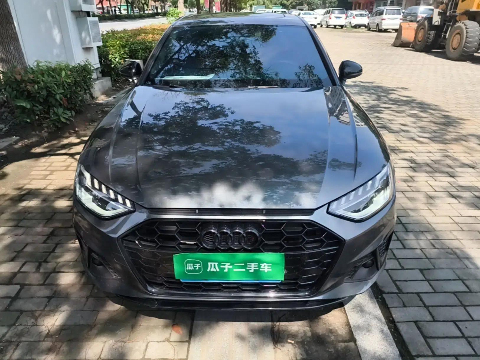 Audi A4L 2022 40 TFSI Luxury Dynamic Model — миниатюра 2