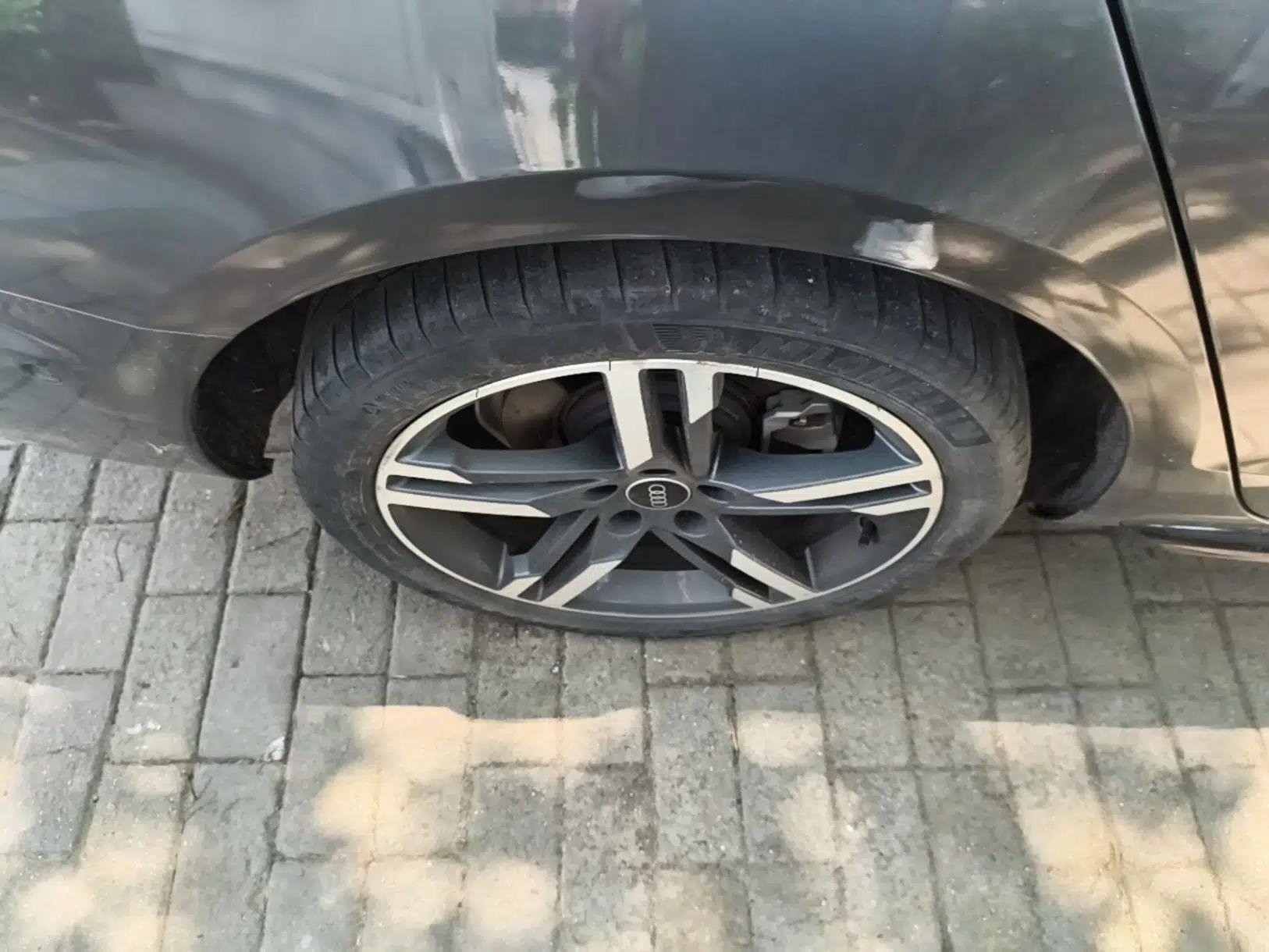 Audi A4L 2022 40 TFSI Luxury Dynamic Model — миниатюра 11