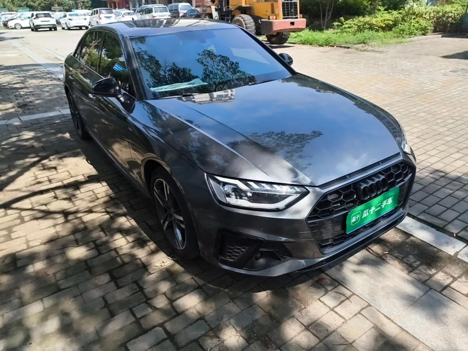 Audi A4L 2022 40 TFSI Luxury Dynamic Model — миниатюра 3