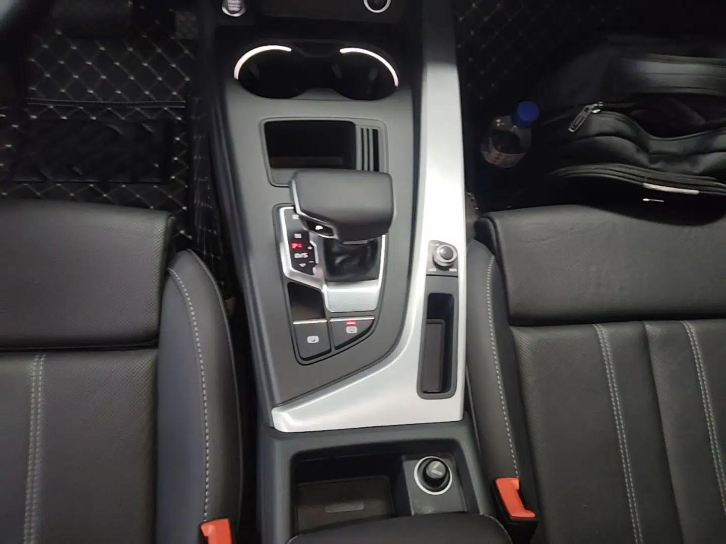 Audi A4L 2020 40 TFSI Fashion Dynamic Model — миниатюра 16