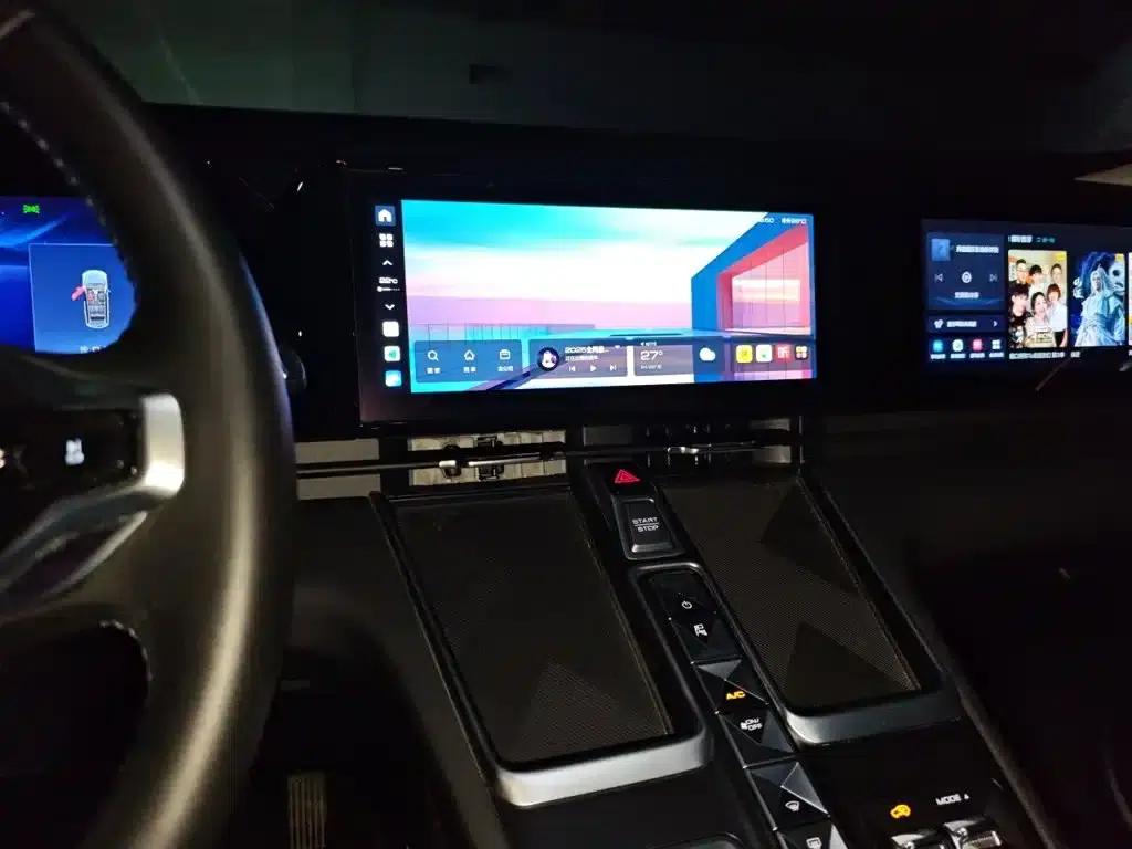 Haval Xiaolong MAX 2023 1.5L Hi4 105 4WD Navigator Edition — миниатюра 10