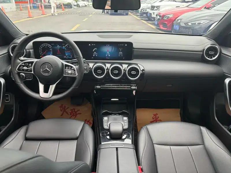 2022 Mercedes-Benz A-Class A 180 L — миниатюра 6