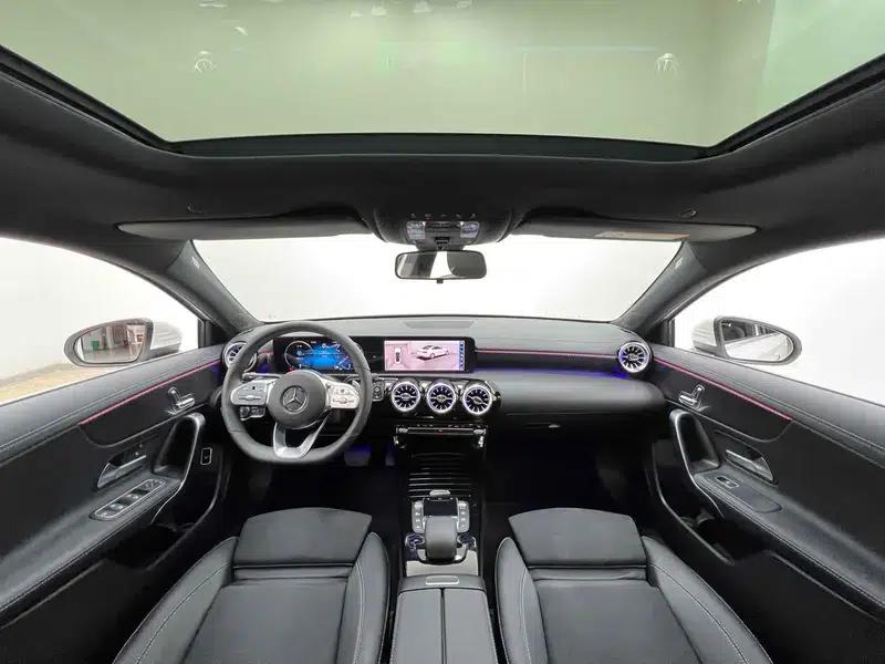 Mercedes-Benz A-Class 2022 Facelift A 200 L Sport Sedan Fashion Edition — миниатюра 16