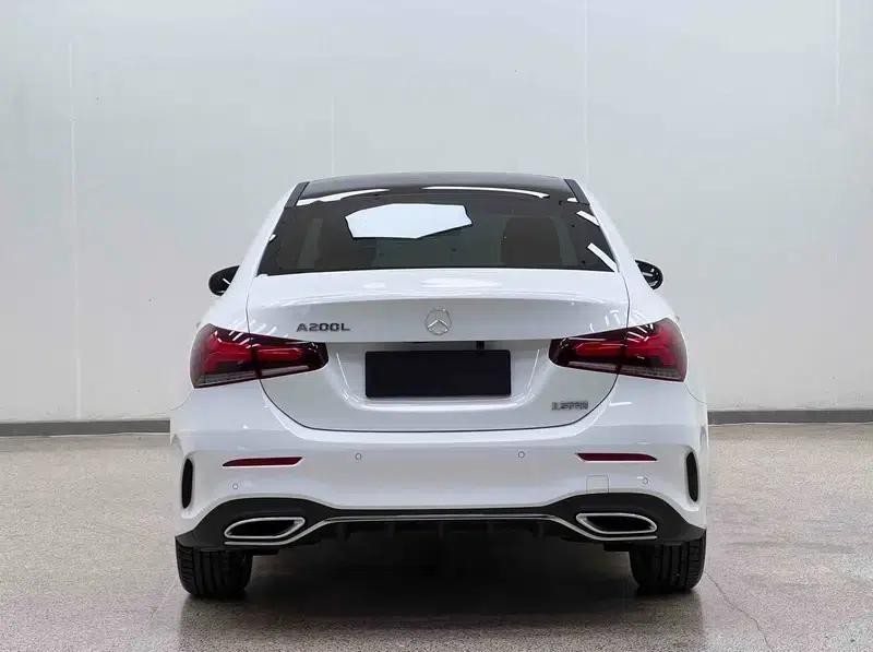 Mercedes-Benz A-Class 2022 Facelift A 200 L Sport Sedan Fashion Edition — миниатюра 6