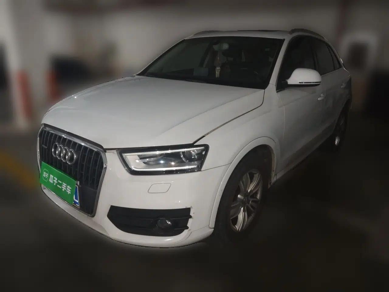 Audi Q3 2013 35 TFSI quattro Luxury Model — миниатюра 1
